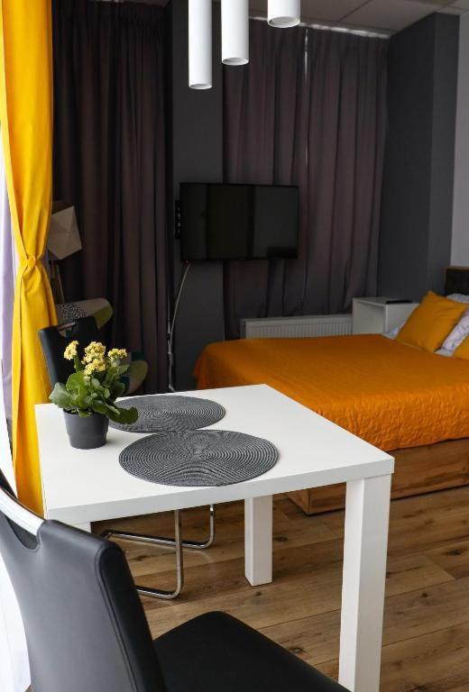 Hotel Apart Варшава Экстерьер фото